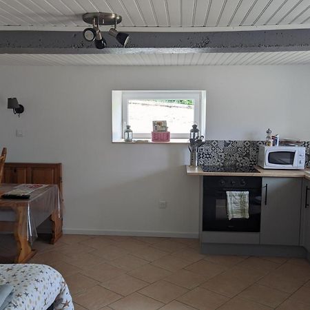Studio A La Campagne Dans Corps De Ferme Renovee Chancey Bilik gambar